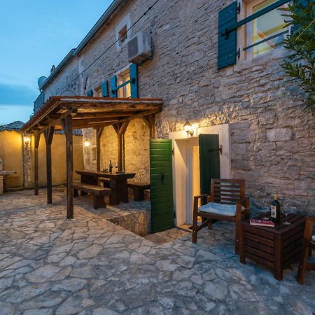 Вилла Casa Stifanici Бадерна Экстерьер фото